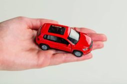 Verkehrsunfall - Verstoß gegen Schadensminderungspflicht bei Unfallfahrzeugveräußerung